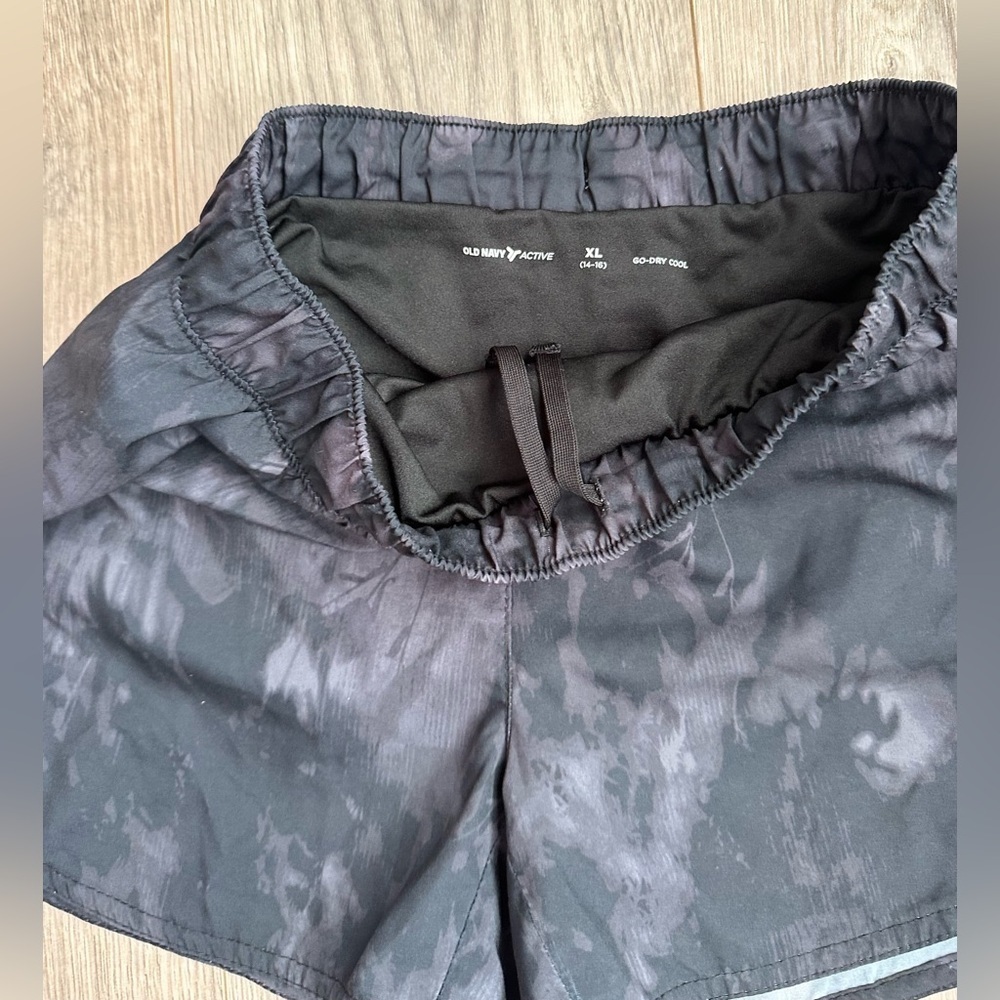 Xl old navy active girls black burn out tie dye running athletic shorts - Picture 5 of 5